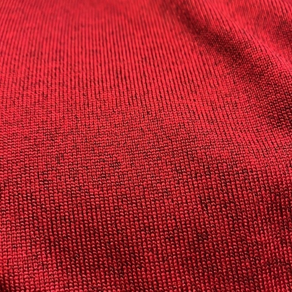 Yoins deep red/crimson long sleeve tunic top with twist at hem - Picture 10 of 10